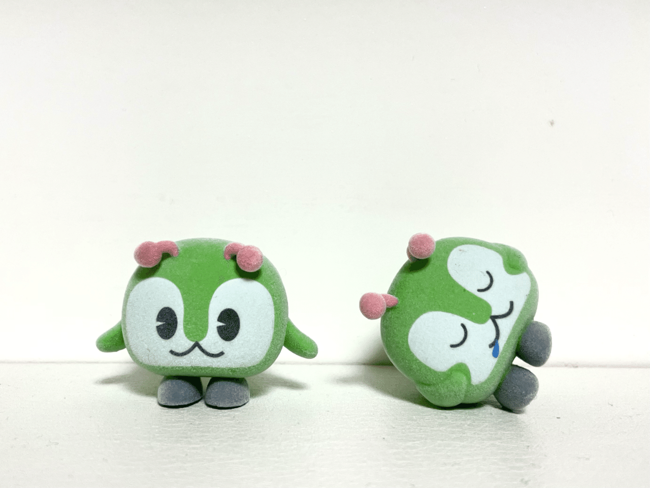 みんくる ふんわりフロッキーフィギュア のーまる/ねむる｜ででい