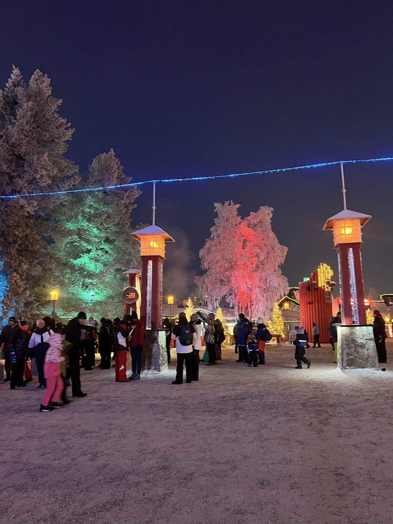 フィンランド旅行記🇫🇮二日目〜オーロラ観測、サンタクロースに会う