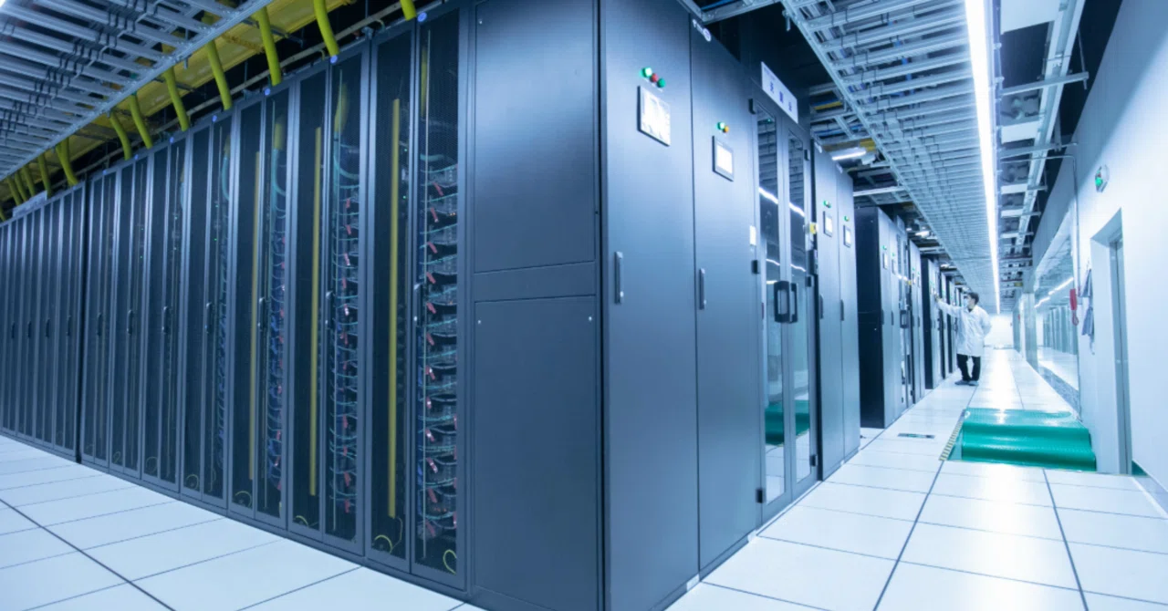 Data Center Power Consumption Continues to Rise｜江戸っ子