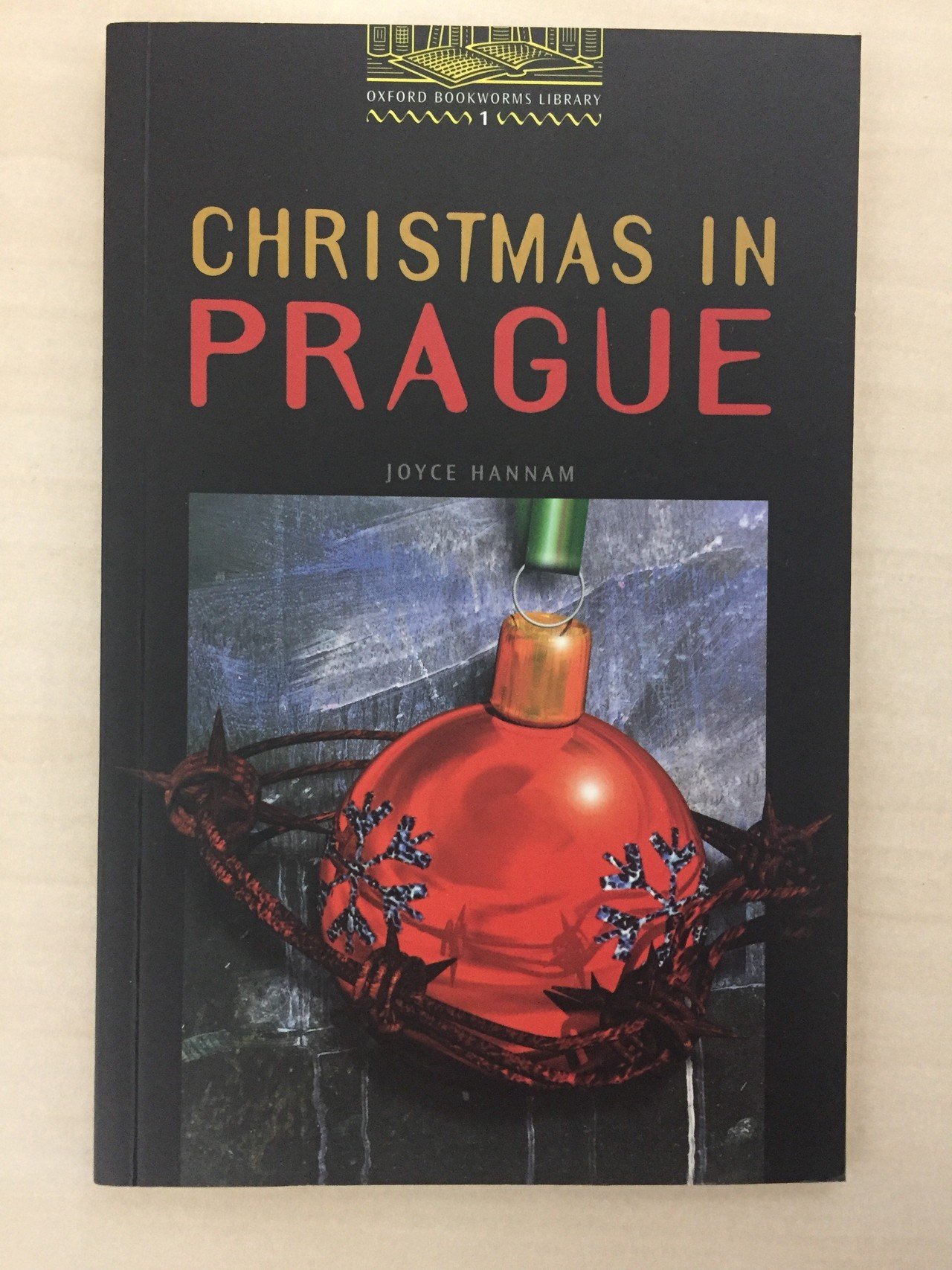 英語多読メモ Christmas In Prague 今は昔となった冷戦時代のチェコの話 イギリスのjanとチェコのpavel 離れ離れだった双子の兄弟が長い時を経て偶然チェコで再会しまし Tomoko Nakasaki Note