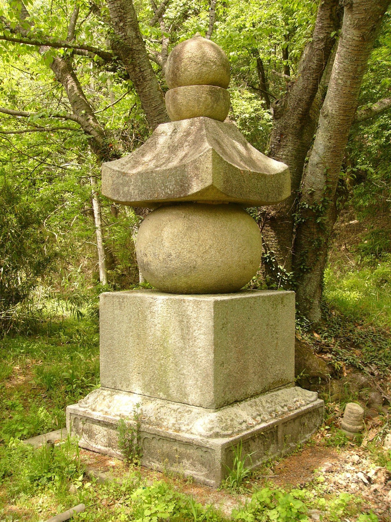 北関東の石造物㉑：極楽寺五輪塔（頼玄の墓）・地蔵石仏｜綾