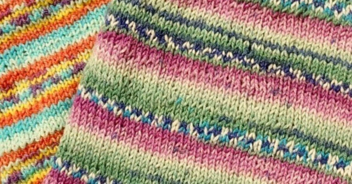 sample》オパール毛糸 腹巻き帽子 ハンドメイド 東京発 （腹巻帽子の 