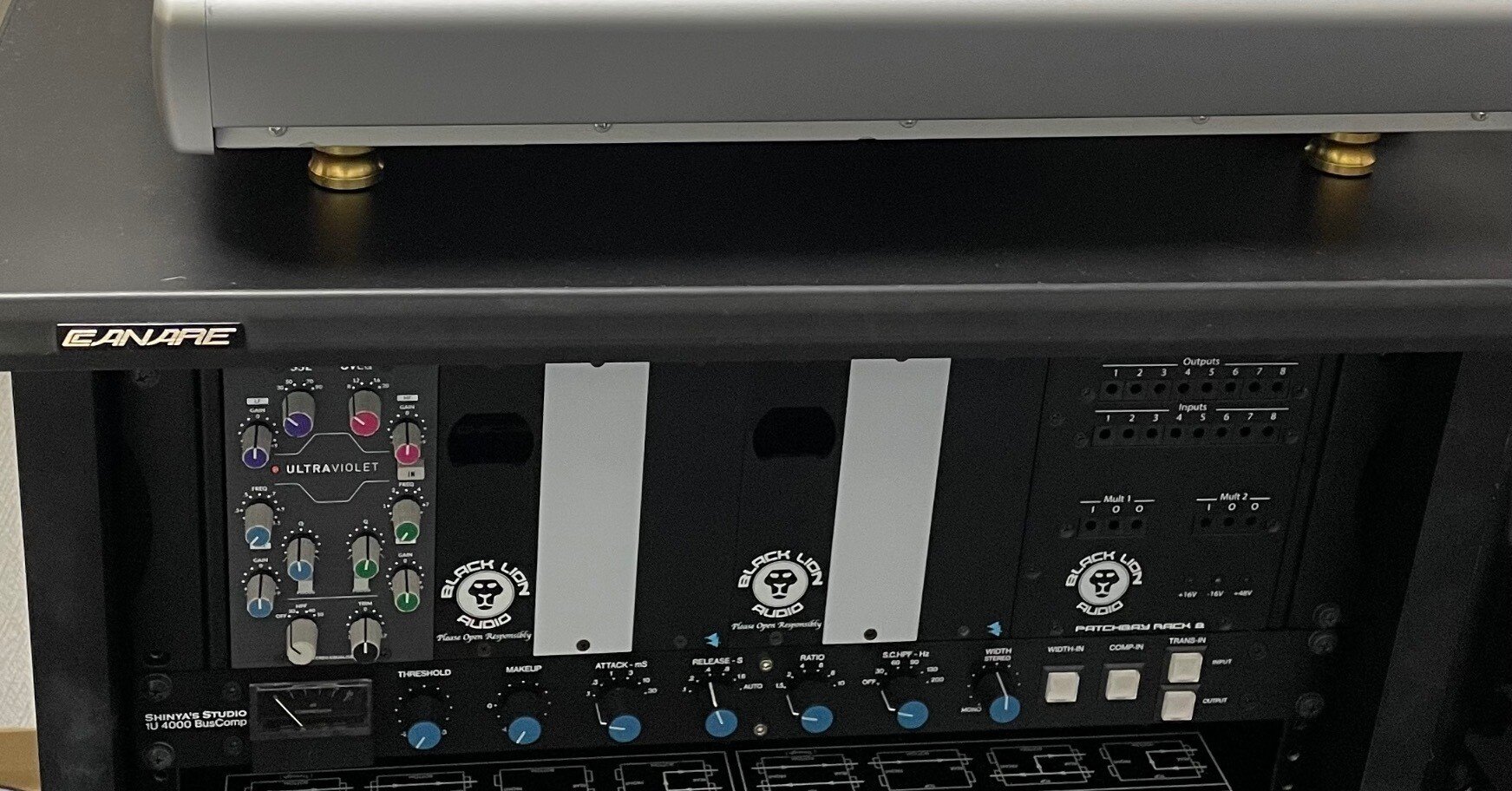 1個 ULTIMATE スタジオラック DTM ハードウェア アウトボード