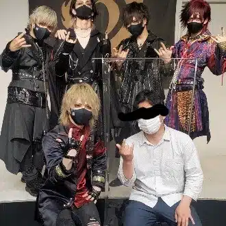 バーやん@ヴィジュアル系好きすぎてバンドやる夢が叶った男
