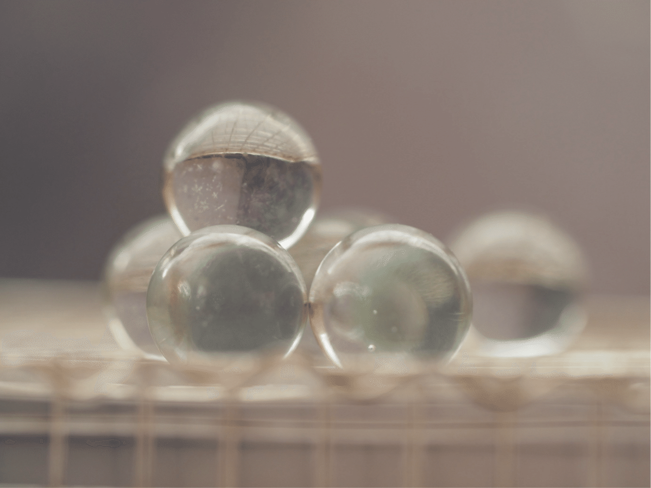 It's a small world｜ビー玉の中は万華鏡｜写真｜星の汀 / ほしのみぎわ