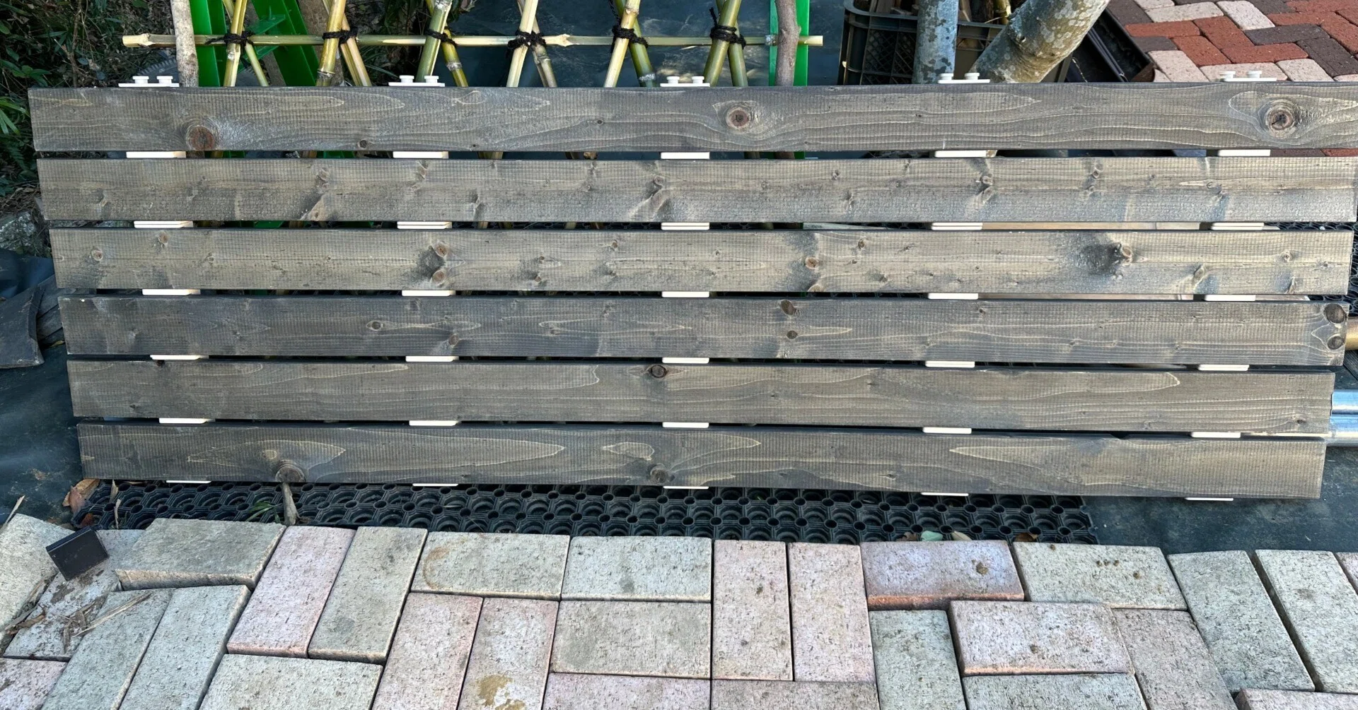 DIY】ウッドデッキベース スノコ|キタキツネ DIY】ウッドデッキベース スノコ|キタキツネ