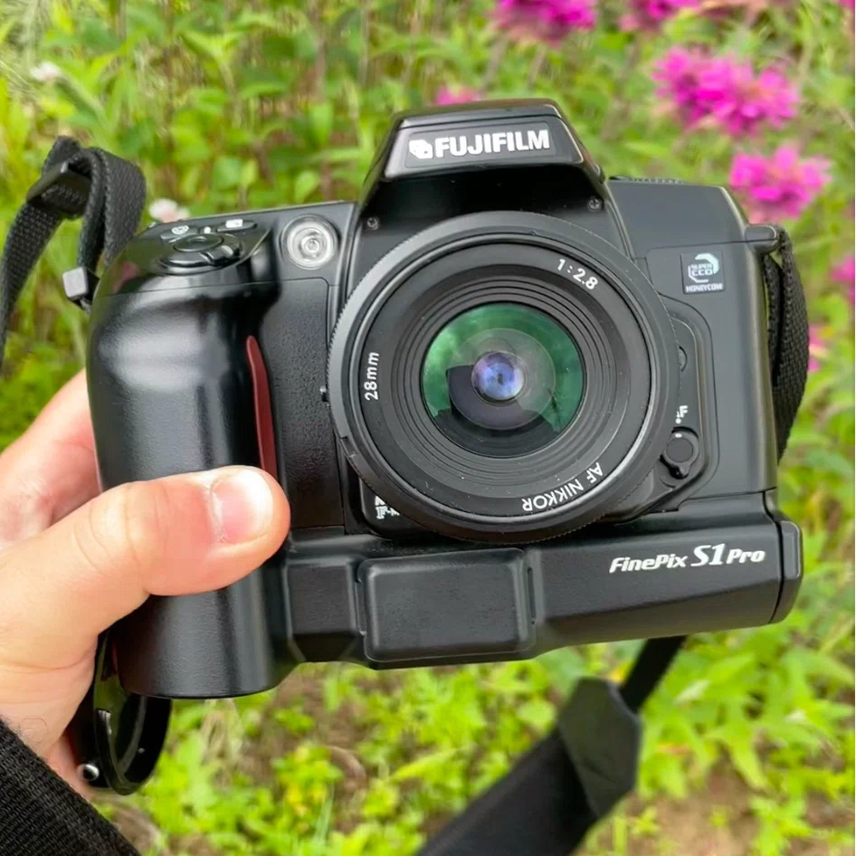 fujifilm finepix S1 proはいいぞ。｜けいふ