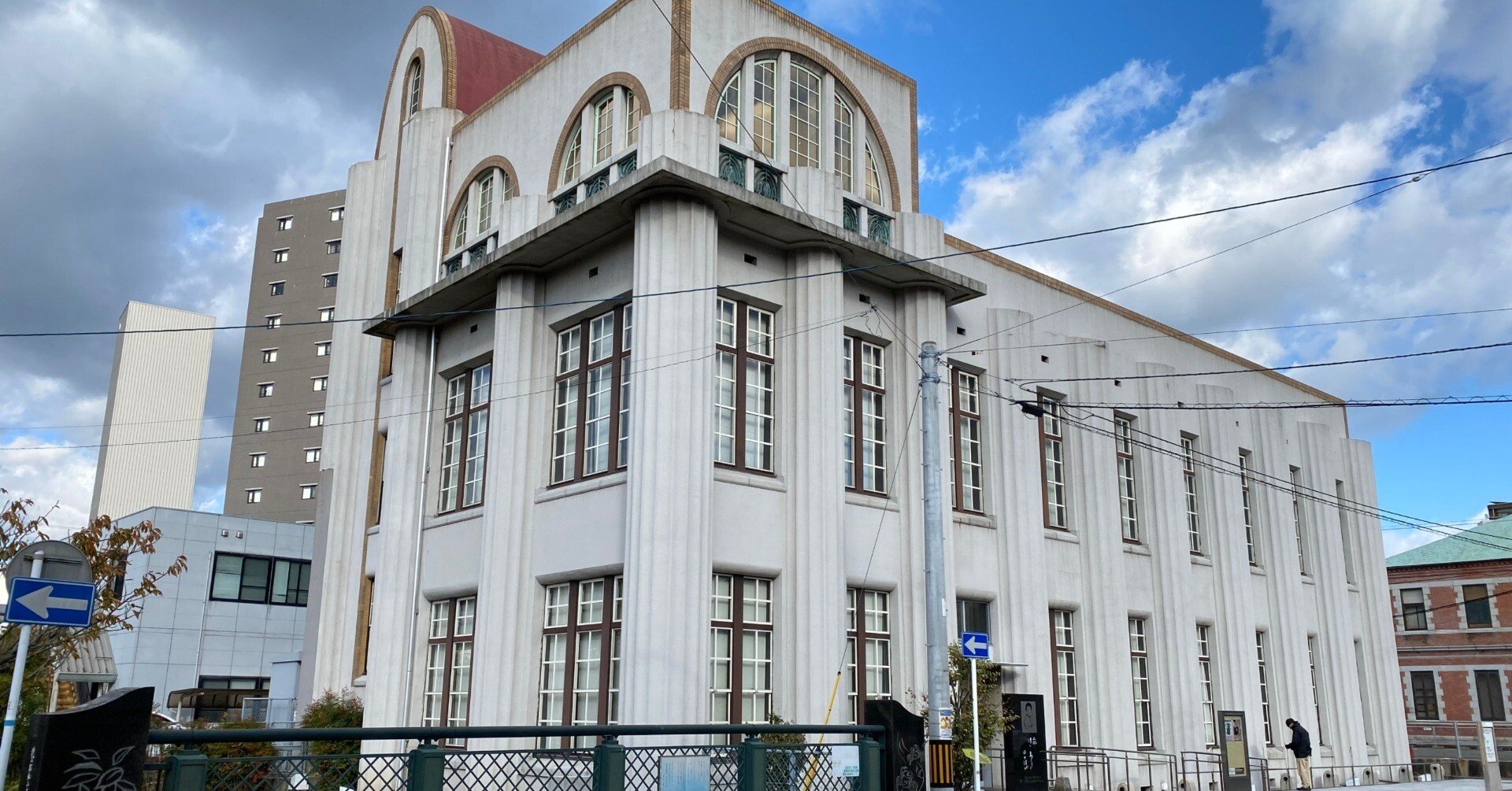 旧逓信省下関電信局電話課庁舎」（田中絹代ぶんか館）1924年（大正13年