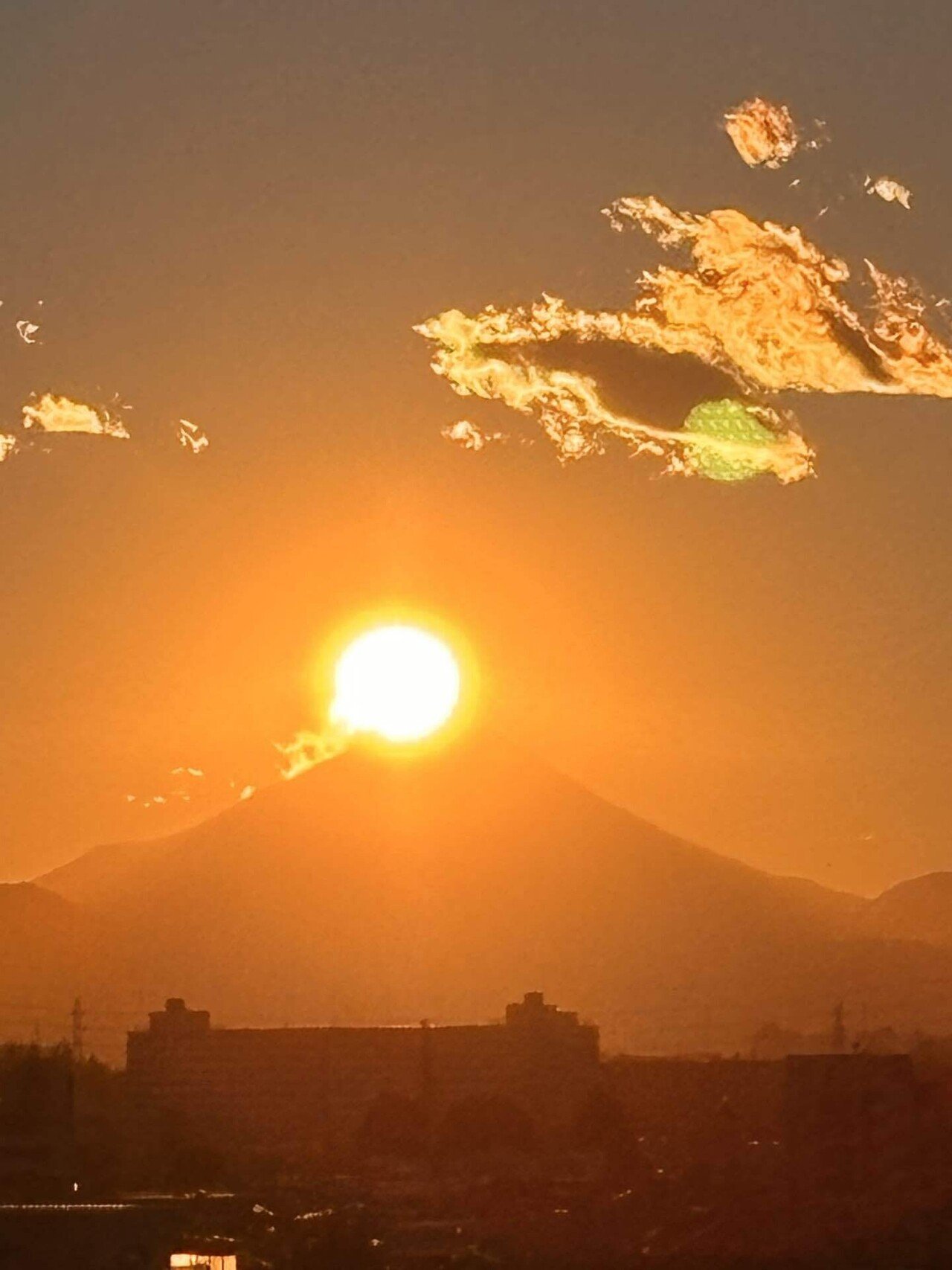 富士山に沈む太陽」(ルビー富士)｜Hirokazu Isato