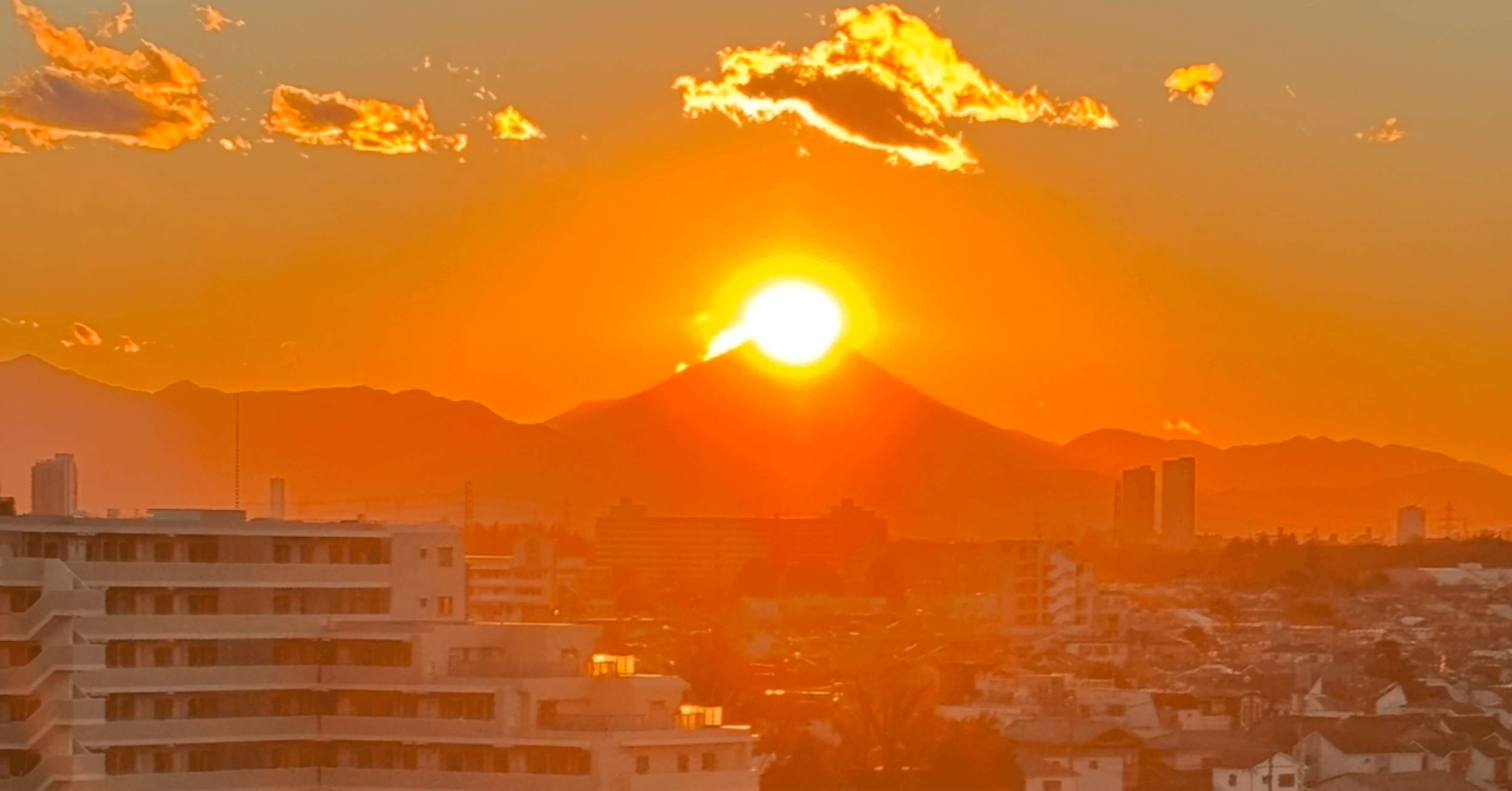 富士山に沈む太陽」(ルビー富士)｜Hirokazu Isato