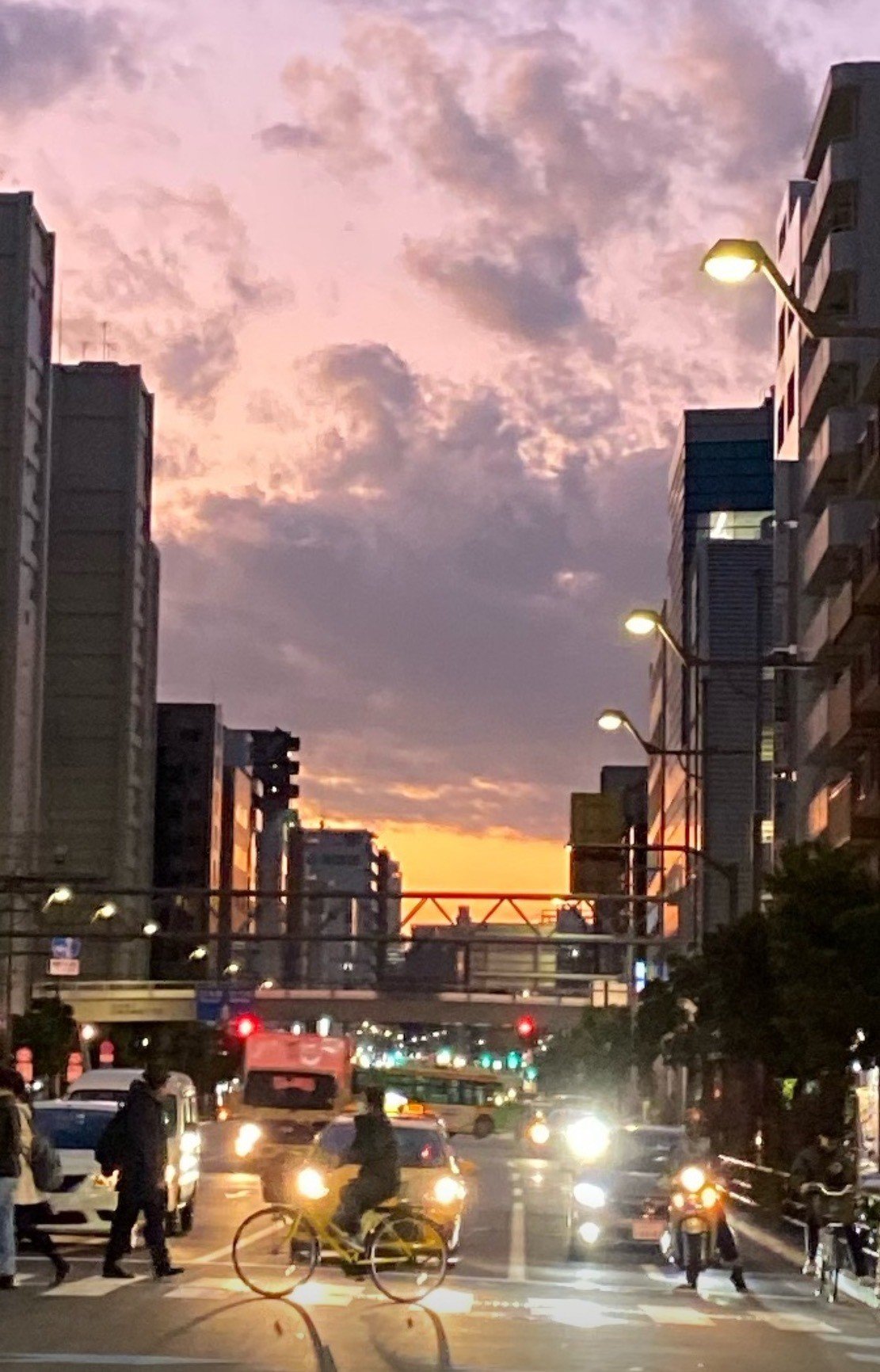 東京の端っこですが なんだか都会的な夕暮れでした Renn Note