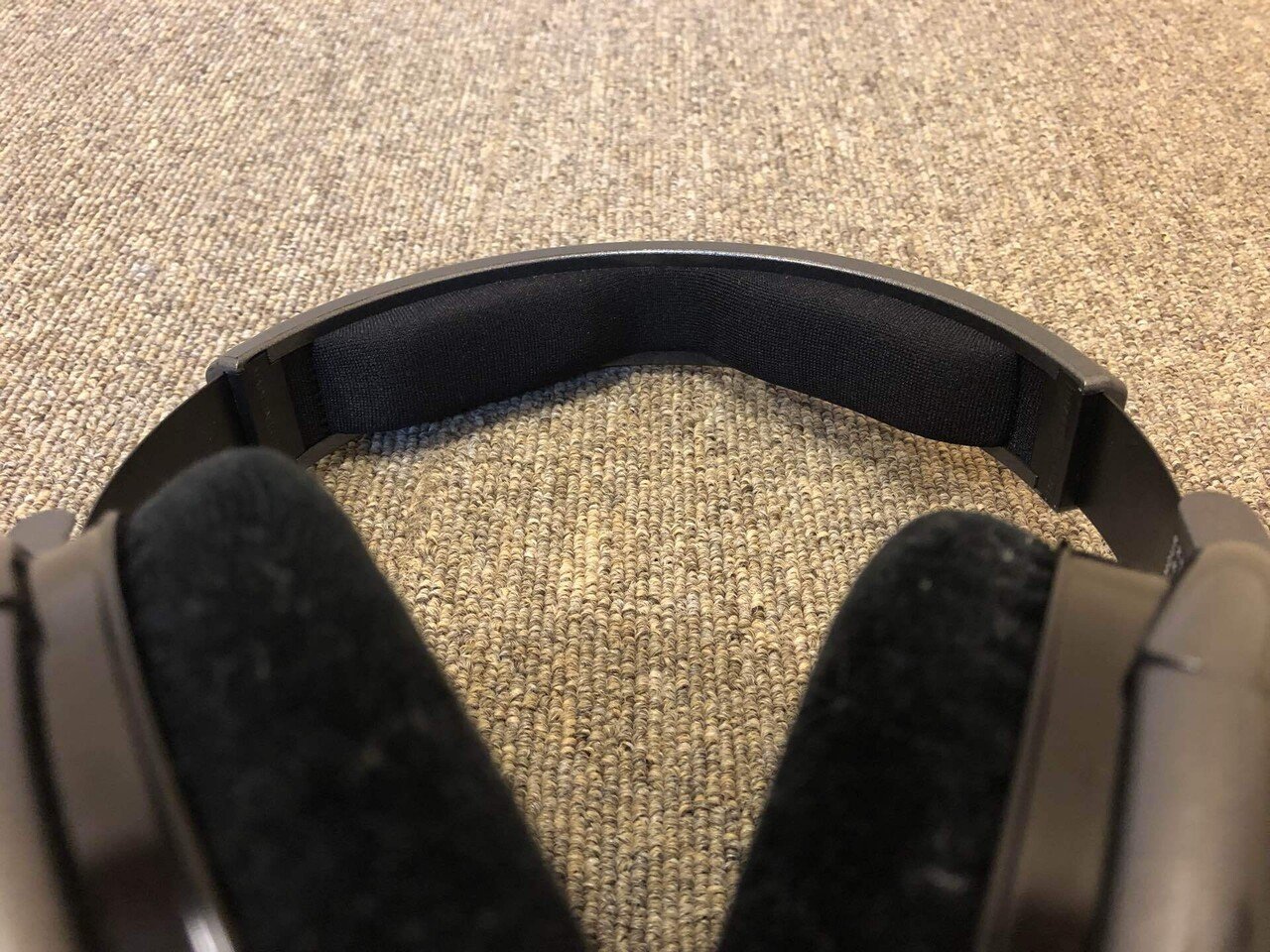 数十万円のヘッドホンに匹敵する音!?SENNHEISER HD650 DMaa 数十万円のヘッドホンに匹敵する音!?SENNHEISER HD650 DMaa