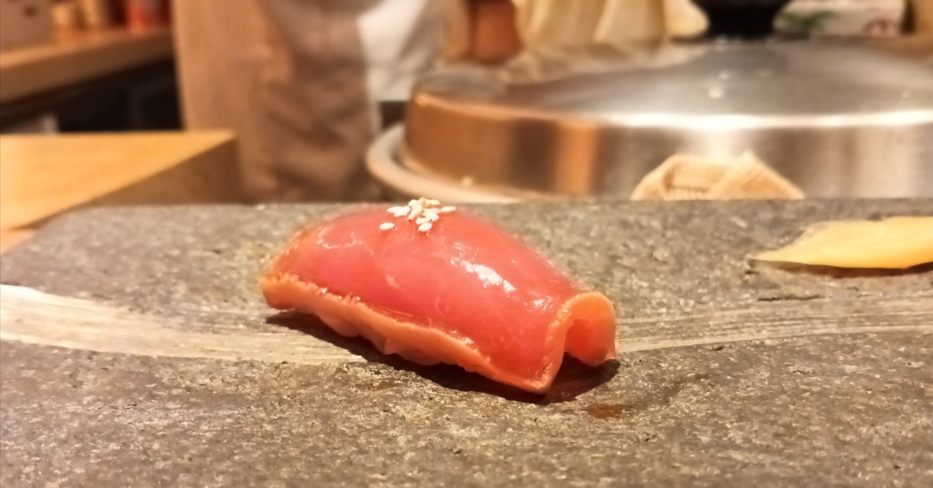 リーズナブルな回らないお寿司屋さんに行ってきた話｜やましな