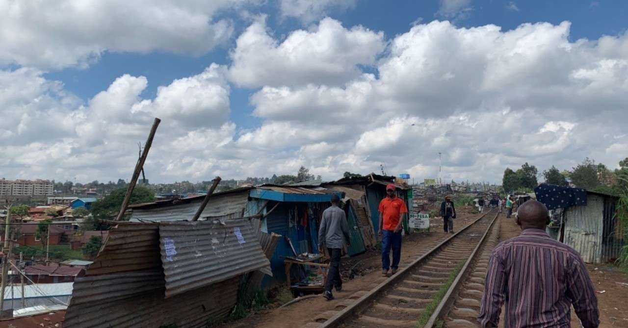 アフリカの光と闇 スラムを訪ねて まつだ Note