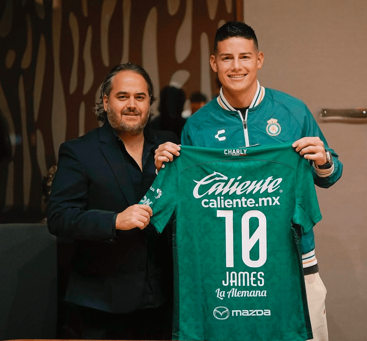 ハメス・ロドリゲス 直筆サイン入り レアル・マドリード ユニフォーム