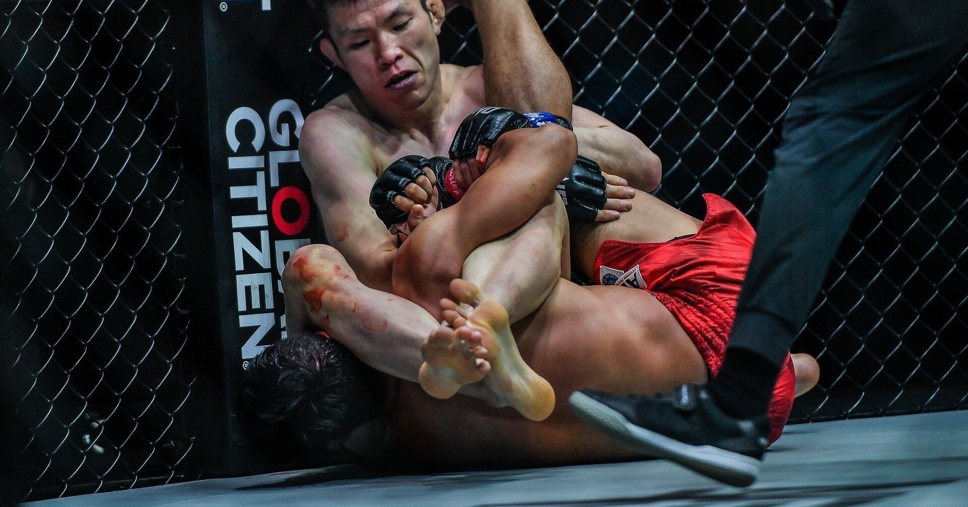 五明宏人vs赤田プレイボイ功輝」再燃する格闘技判定論争