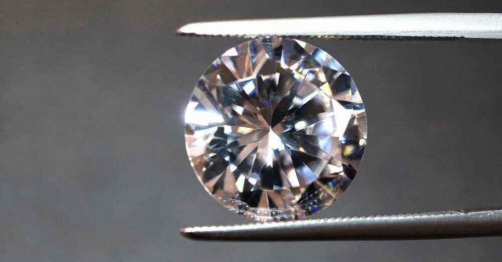 ダイヤモンドの美しさは原石の良し悪しで決まる。｜yoshiさん