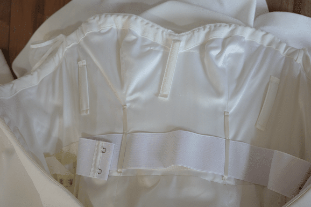 完売】Vera Wang / Ava サンプルセール！ドレスお譲り情報｜mieldress