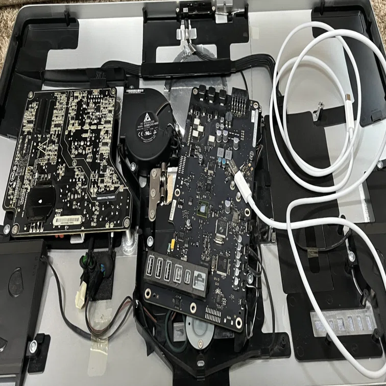 Thunderbolt Displayを修理する｜HR