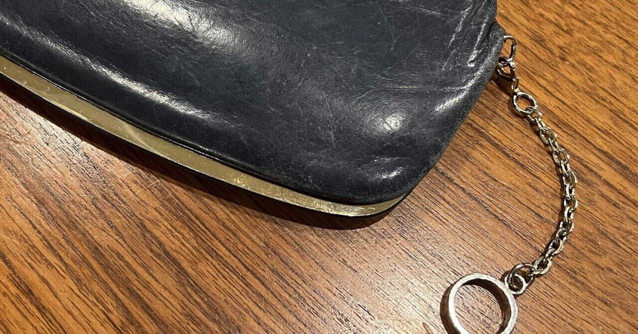 削除前お値下げ‼️蔵出し軍隊手帳や古い財布勲章など財布にお金が入ったまま… お財布を使い始めるのに縁起のよい吉日は？適切な時間や入れるべき金額