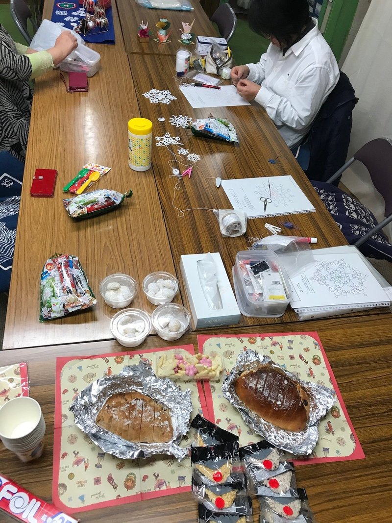 タティングレース教室でクリスマスパーティ Pinceana16 Note