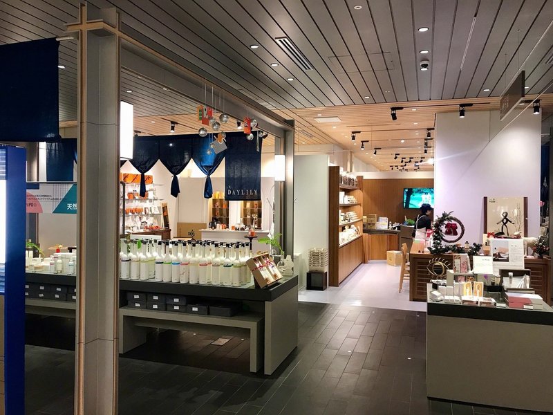 日本橋の誠品生活 コレド室町テラスに行ってきた レポと感想 ちゃき Misaki T Note 日本橋の誠品生活 コレド室町テラスに行ってきた レポと感想 ちゃき Misaki T Note