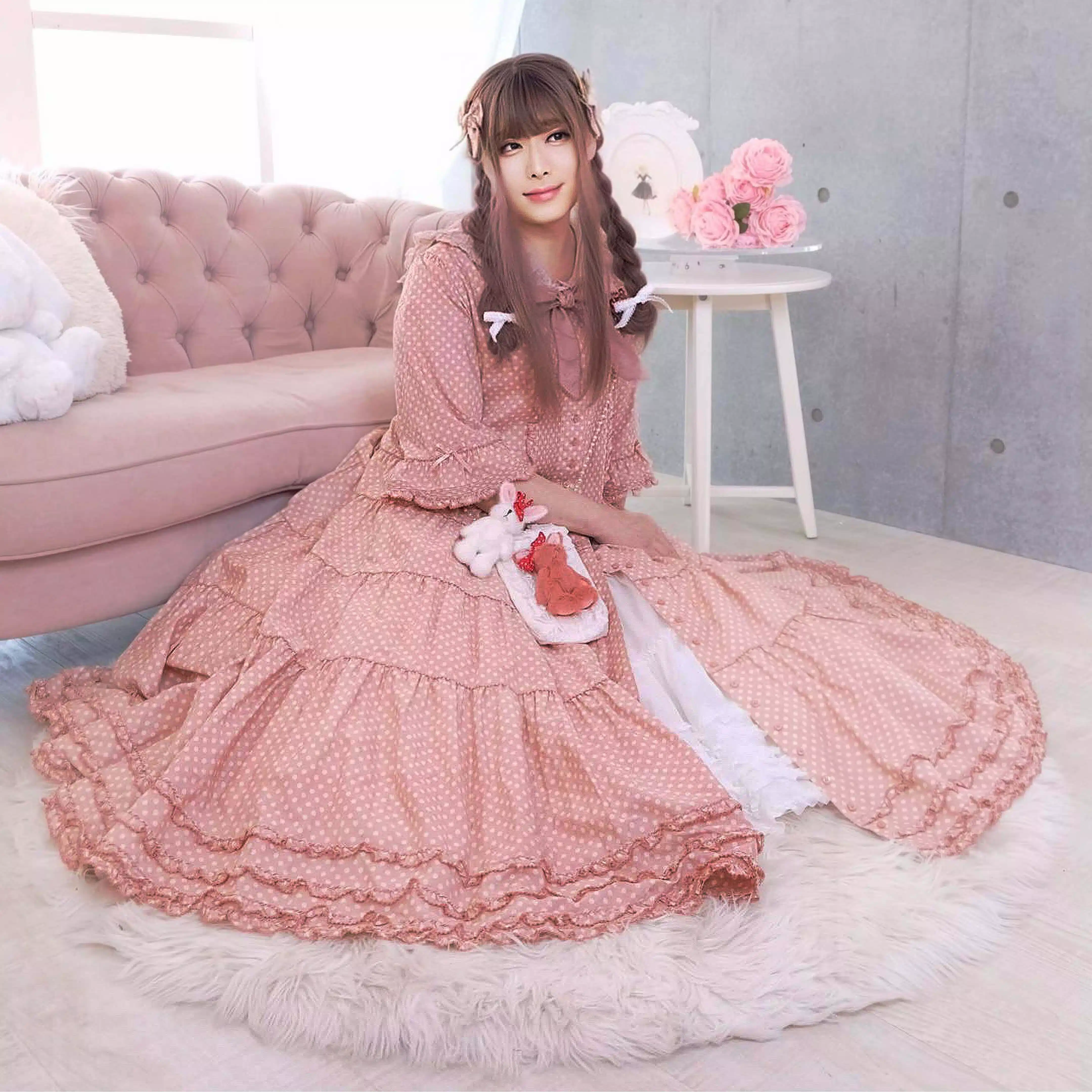 渋沢彩子｜ふわふわ彩子のピンクハウス日記