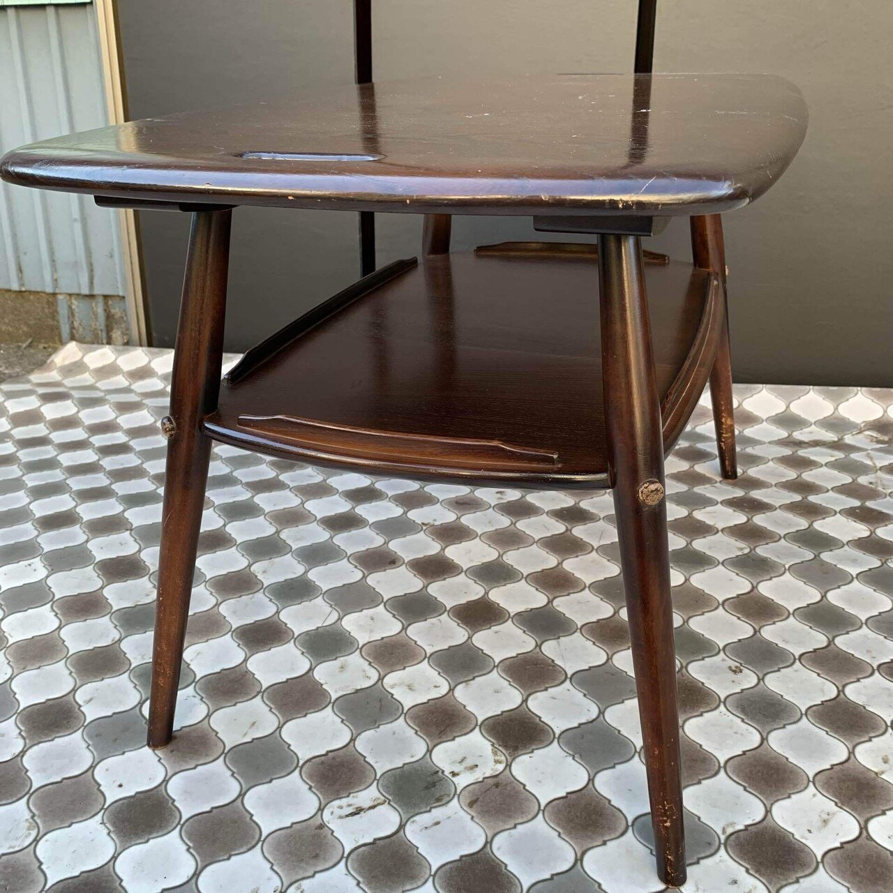 レア アーコール 取手つきコーヒーテーブル スクエア型のドロップ