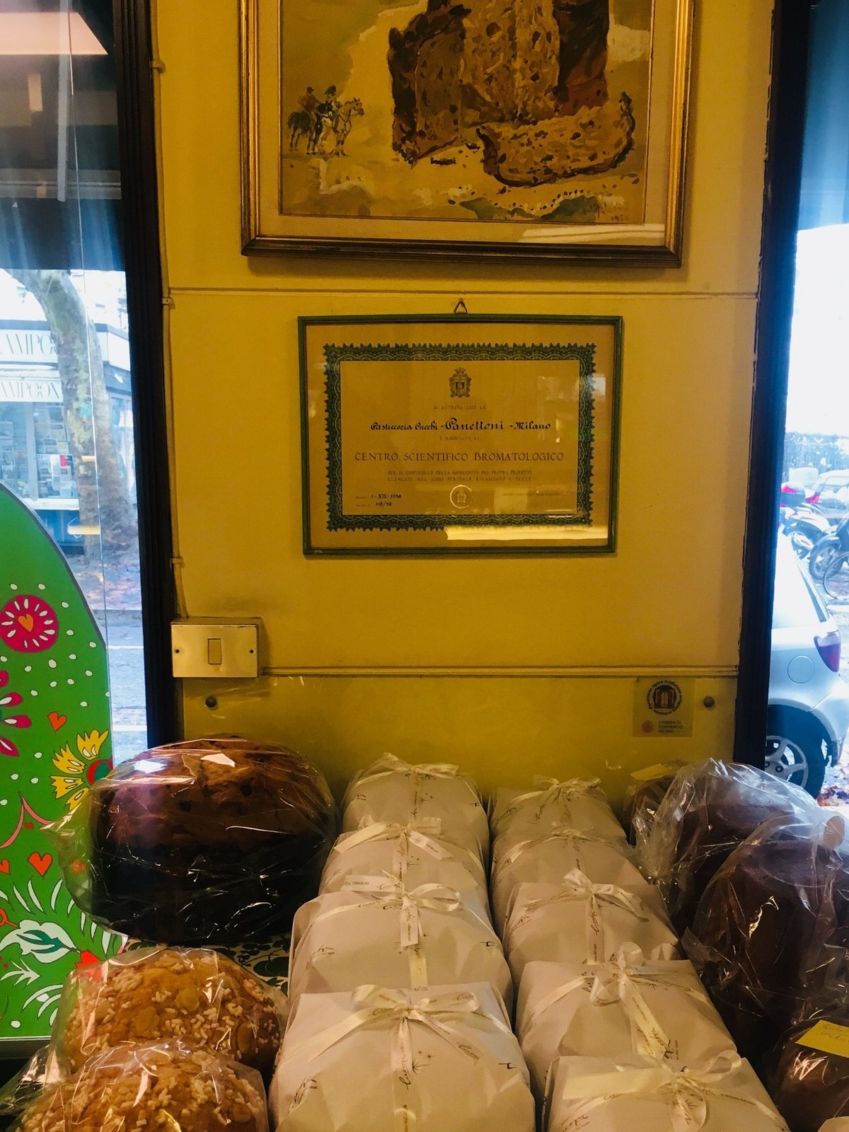 パネットーネ（Panettone）：ミラノのクリスマスに欠かせない