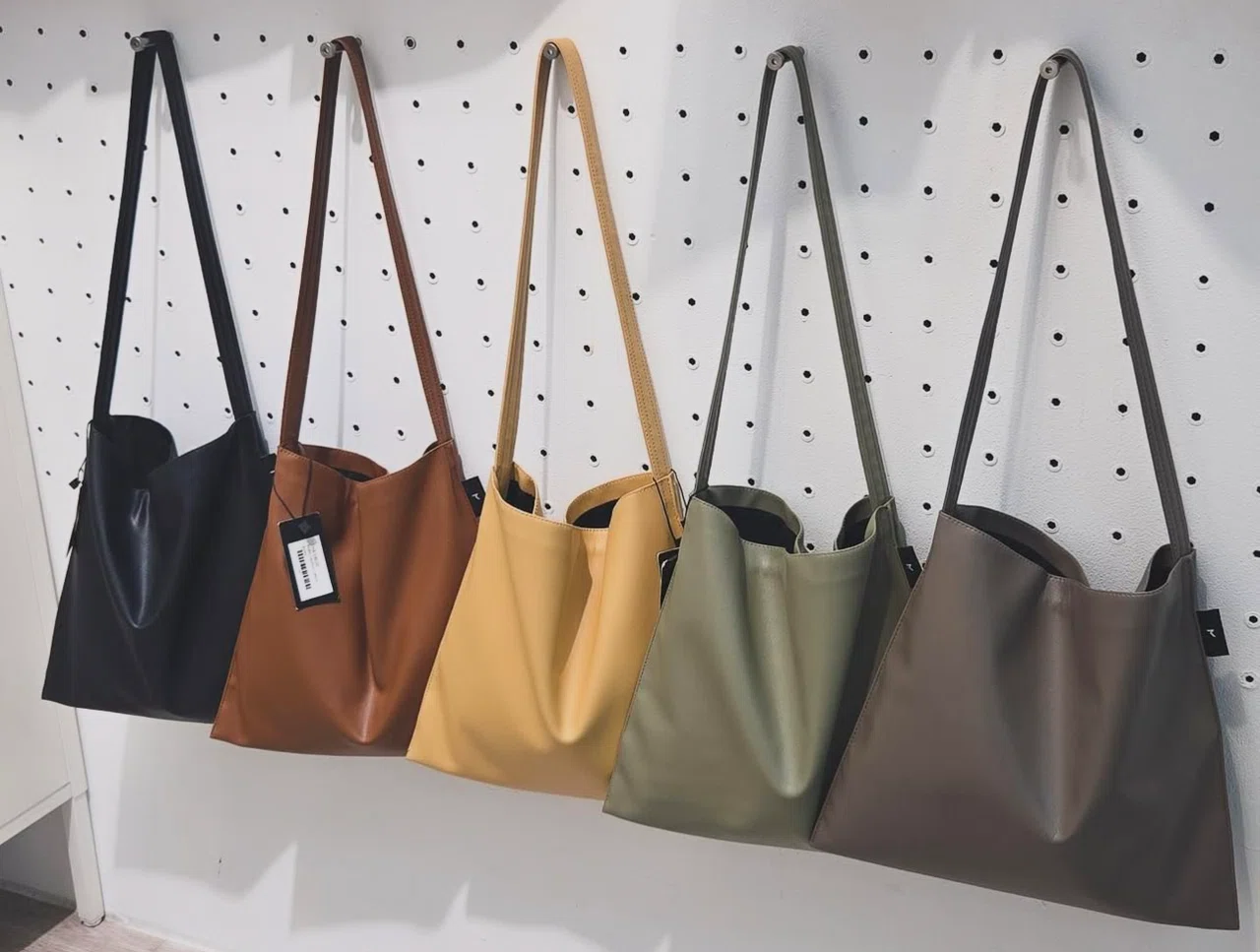 最推しタイブランド】タイで買うべきレザーアイテムについて｜SHIOとんび