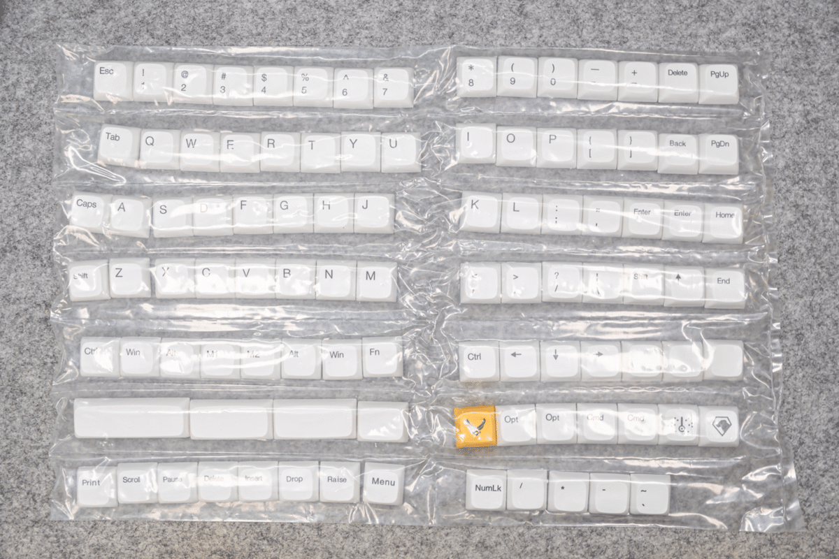 自作キーボード、始めました。使い心地と購入品・かかった金額を 自作キーボード、始めました。使い心地と購入品・かかった金額を