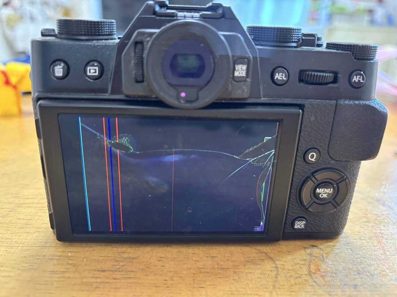 ミラーレス一眼カメラの液晶を自分で分解して直した話。｜mimo