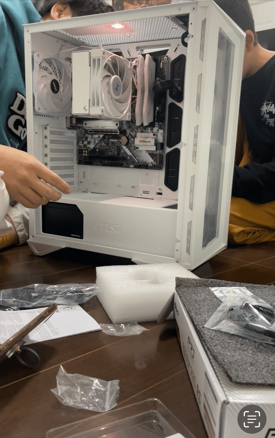 長男(中1)とゲーミングPCを自作した話。|おばてぃ 長男(中1)とゲーミングPCを自作した話。|おばてぃ