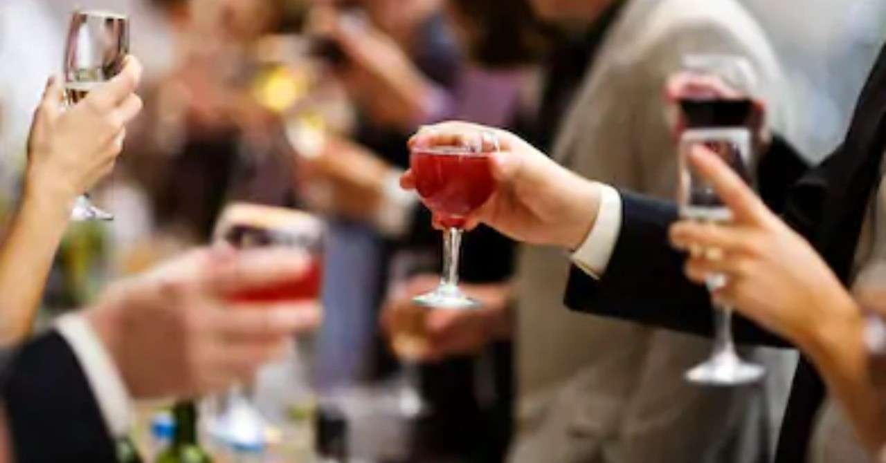 金持ちが集まるパーティーにボランティアとして行った話 コウスケ Note