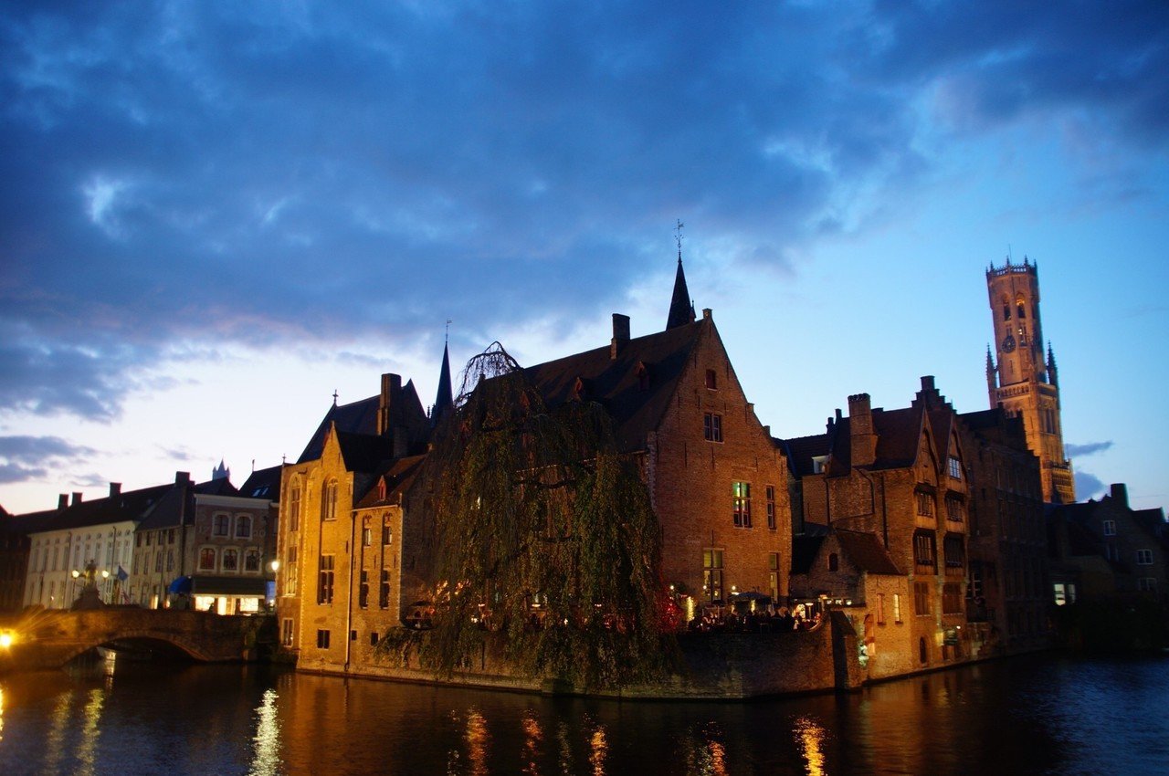 ヨーロッパ一ヶ月旅行 ブルージュ編 Lacazetter Note ヨーロッパ一ヶ月旅行 ブルージュ編 Lacazetter Note