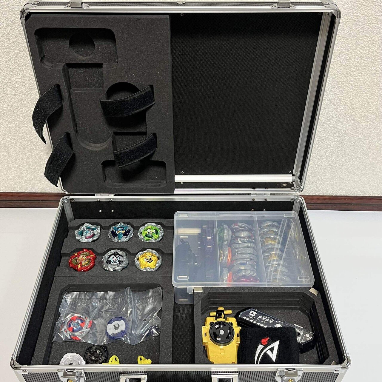 【ベイブレードX用 コンパクトケース｜自作品｜タイプA】 ベイブレードX用 コンパクトケース｜自作品｜タイプA】 - メルカリ