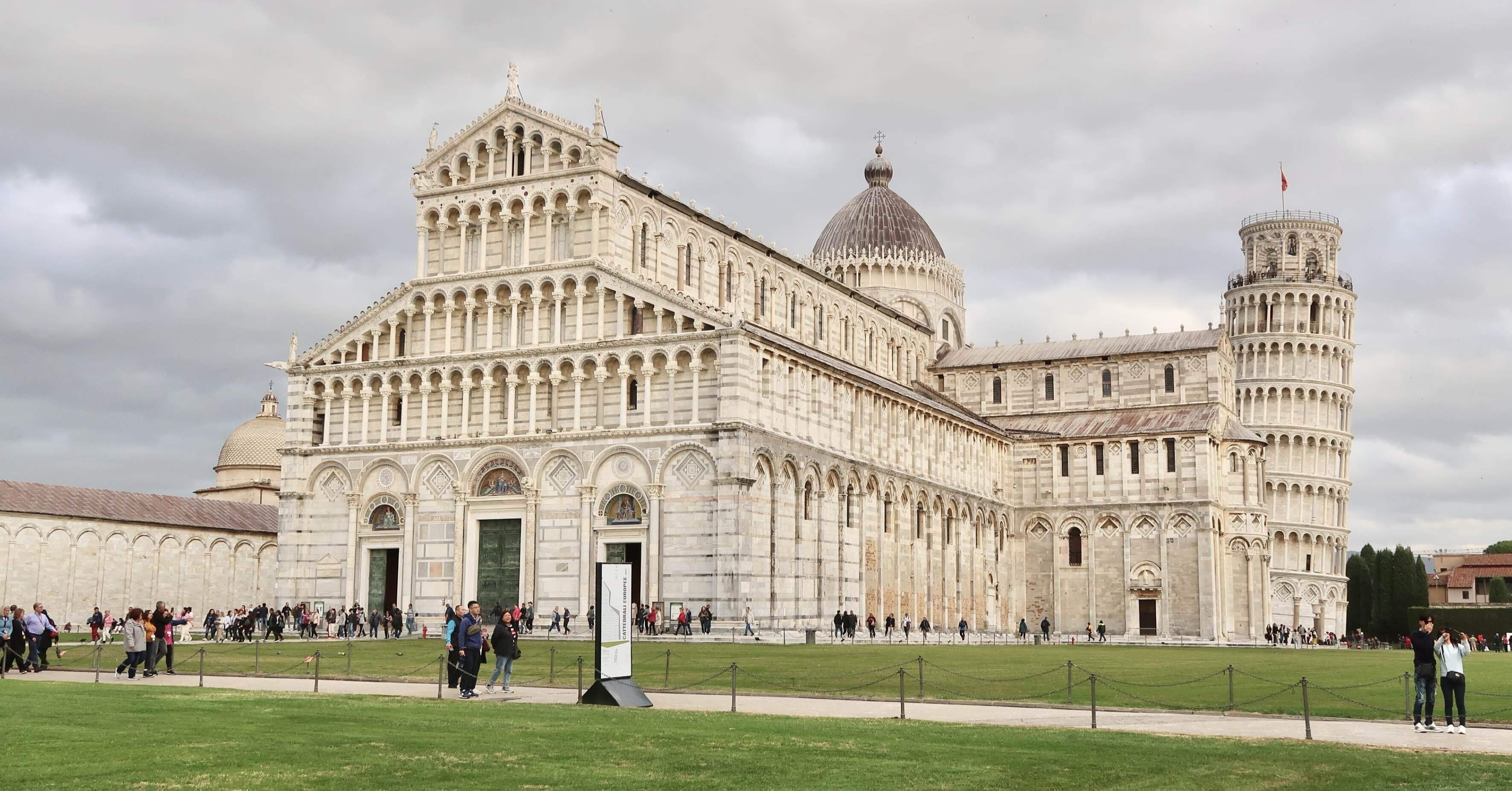 イタリア旅行記🇮🇹9日目:ピサ①】定番観光地嫌いの私はピサの斜塔に