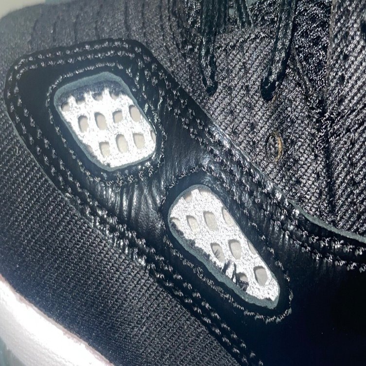 ポラマルの部屋#71 エアジョーダン11ロー