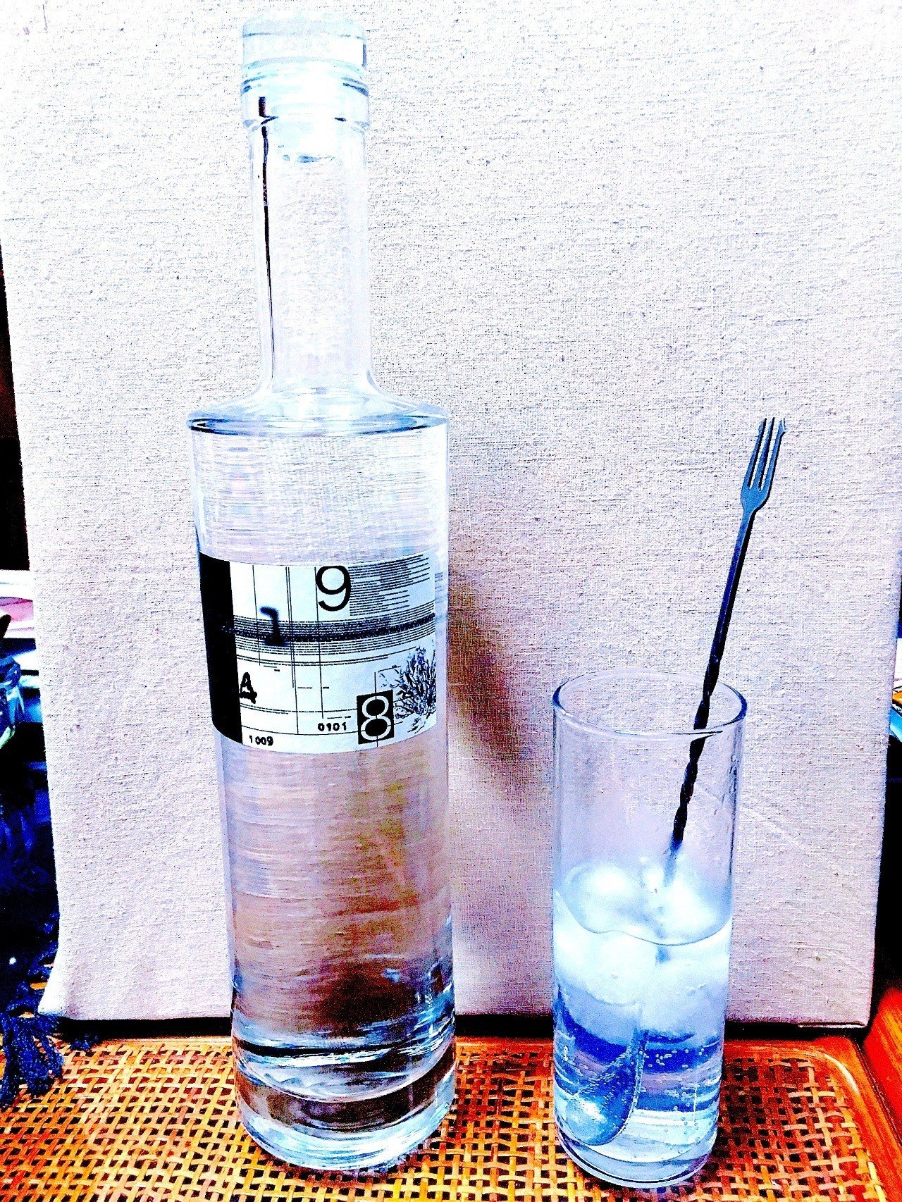 クリエイティビティ溢れる札幌発のクラフトジン-9148をレビュー