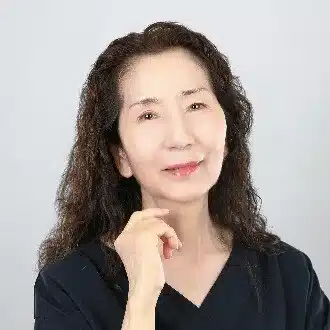 桐衣朝子