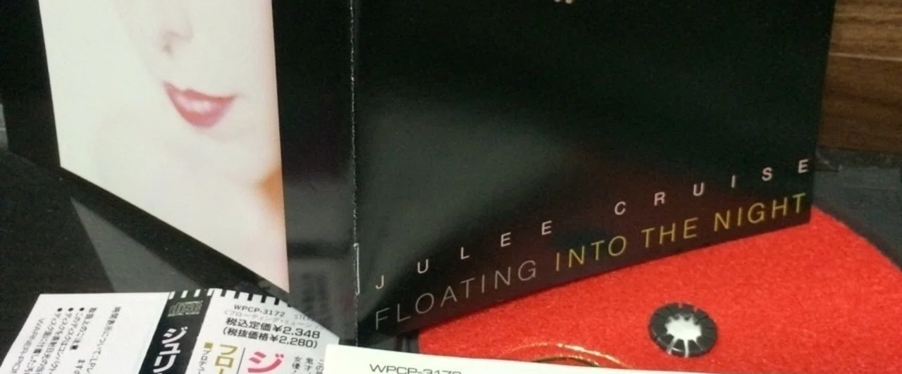 Julee Cruiseの名盤、'Floating into the night' と大好きなアメリカの