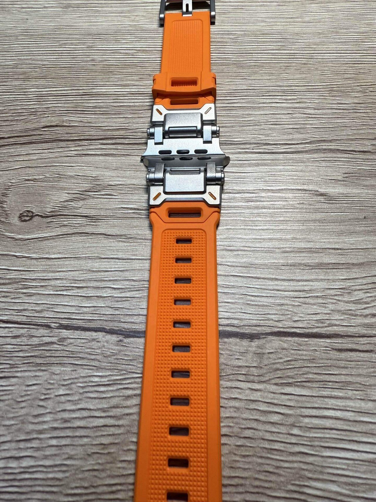 サージカルステンレス製Apple Watch ultra2のベルト2本到着。｜Kazuhiko