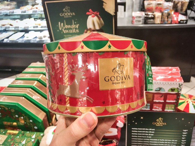 12月は缶のパッケージが増える アメリカのクリスマスから見えた 包装 の可能性 パケトラ 世界のビジネスアイデア Note