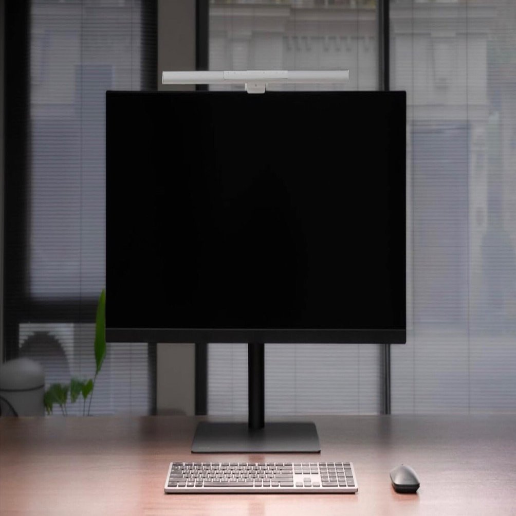 BenQ ScreenBar Pro モニターライト ─ 目に優しく、作業効率をアップ