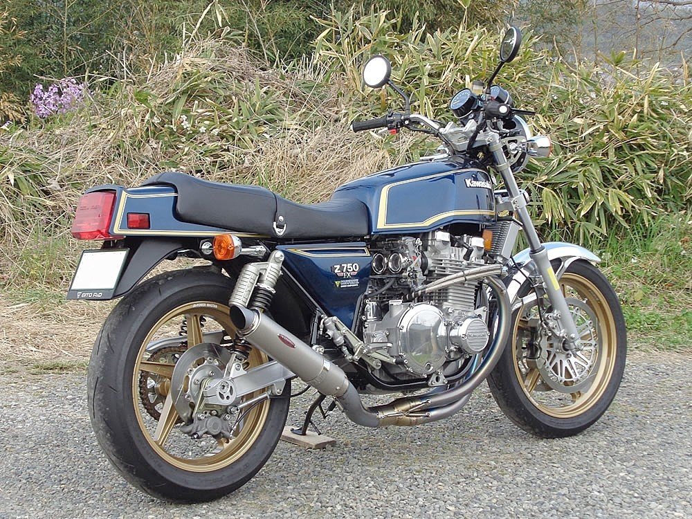 本物品質の K様FX750フルレストア車｜タサキチューニング スーツ