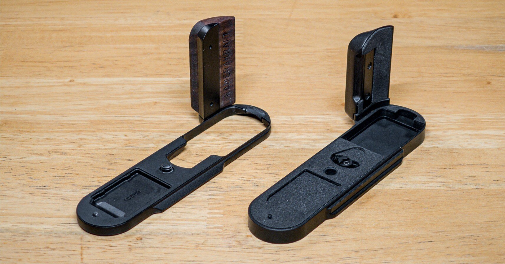 KAMERAKRAFT LM11GRIP V1とIDSworks modular grip for Leica M11