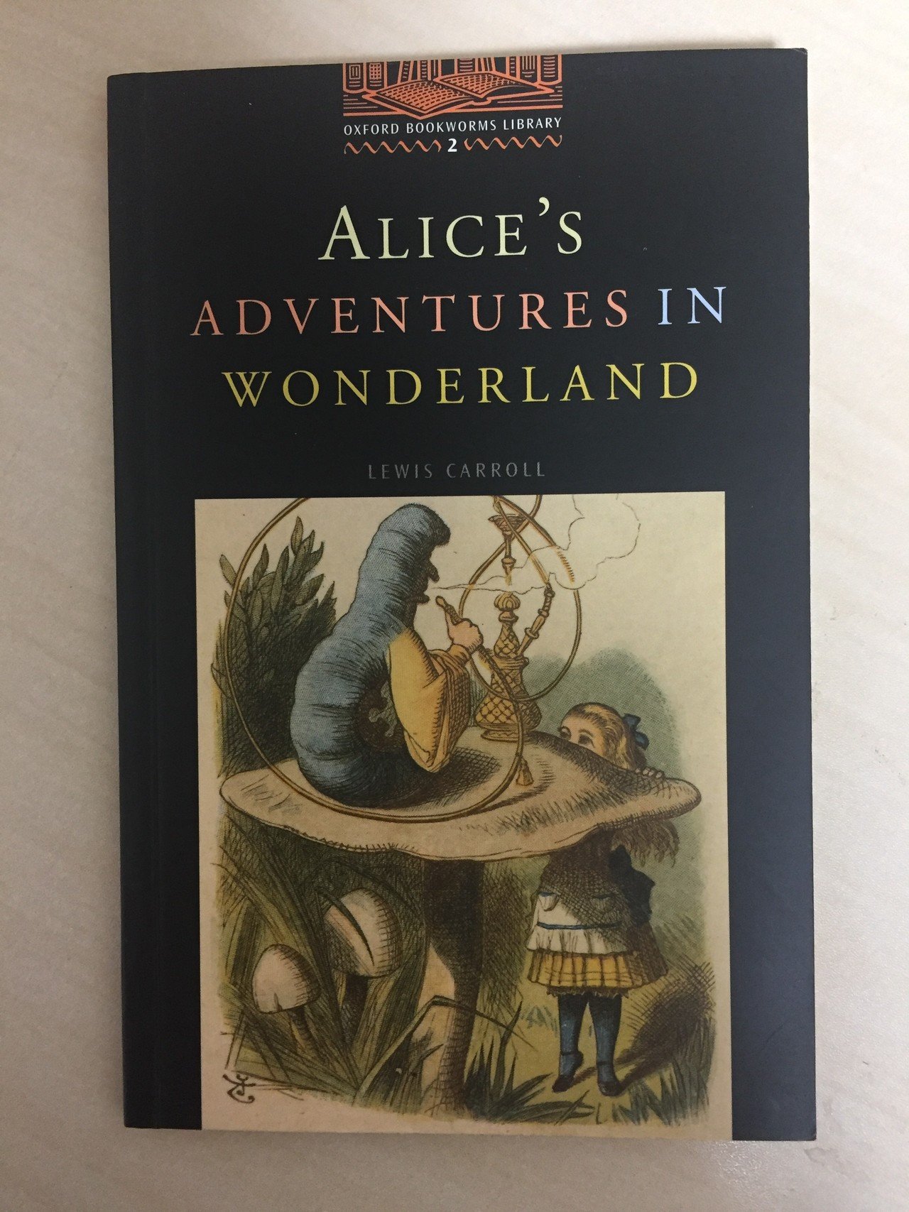 英語多読メモ Alice S Adventures In Wonderland 不思議の国のアリス のobwのリトールドです 以前に読んだpenguin版のものと比べると 書かれている場 Tomoko Nakasaki Note