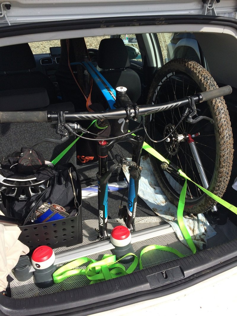 Tesla Model3の車内に マウンテンバイクとロードバイク 二台積みチャレンジ成功 Can Tesla Model3 Load 2bikes In Own Trunk Updated M Akit Note