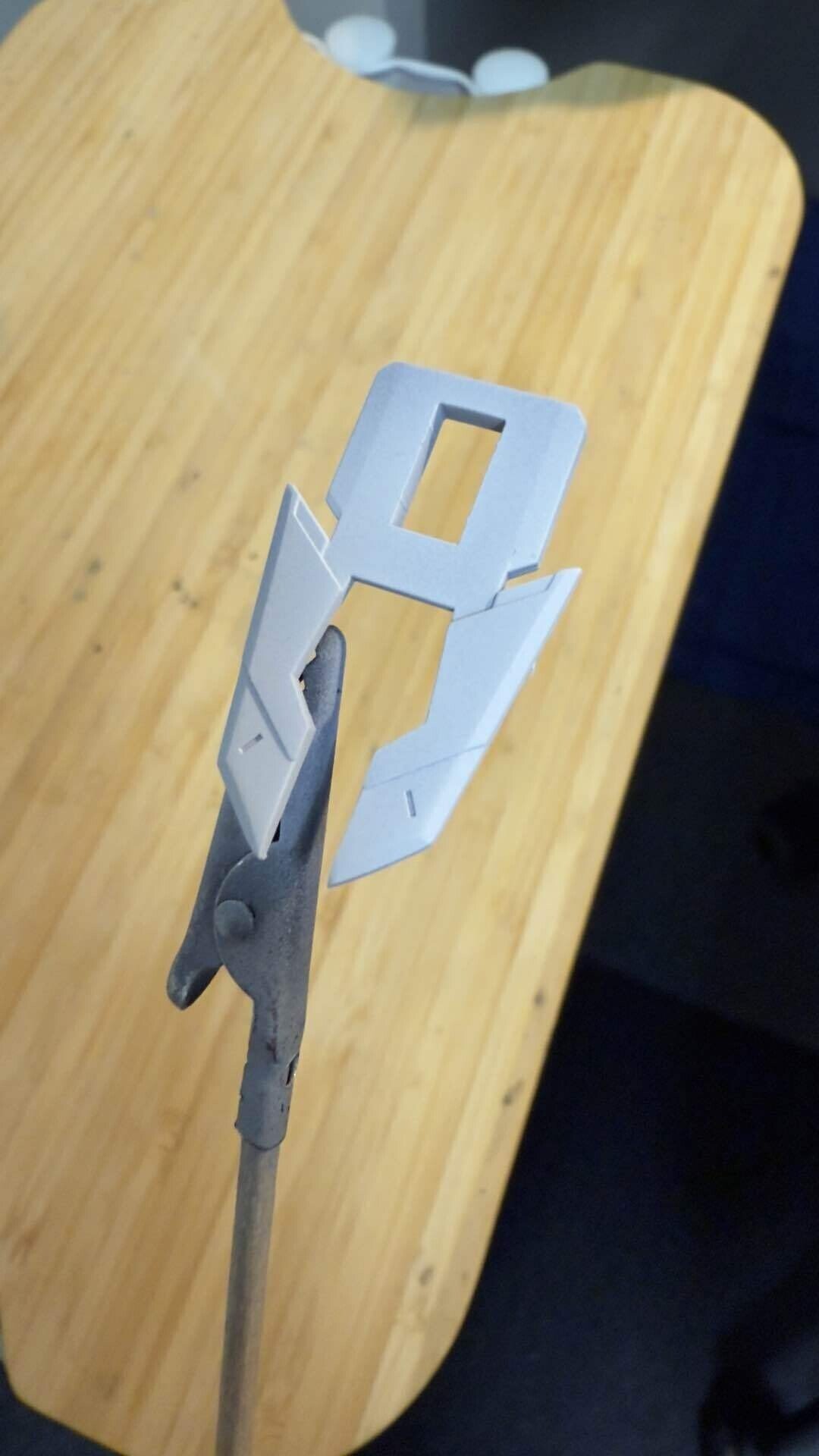 断*離様 昔、プレゼントで頂いた物です。下地が黒でいろんな色が入ってて合わせ易か 乳白色ガラスから優しい明かりが広がるブラケット DC6329 – 古福