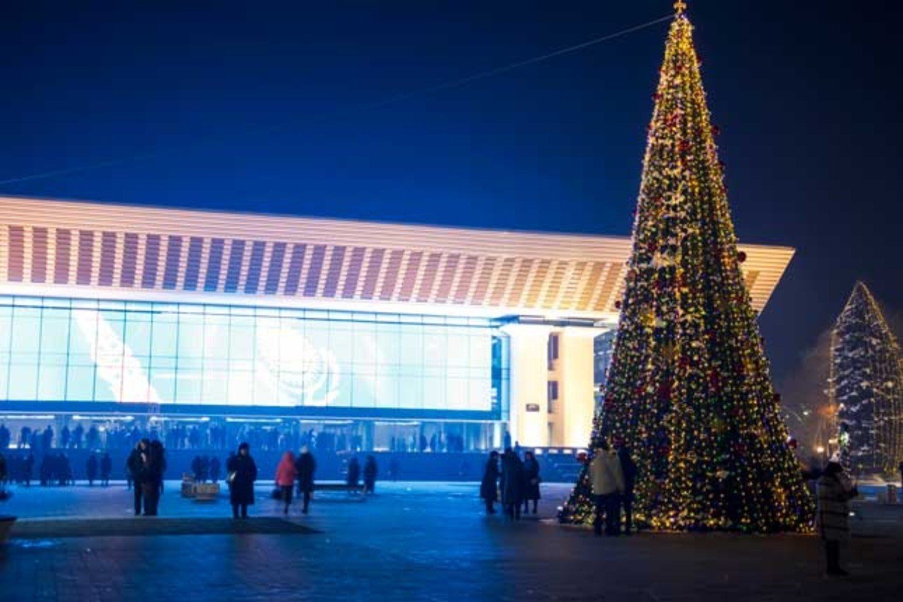 クリスマス感のないカザフスタンのクリスマス Yushi Kato Note